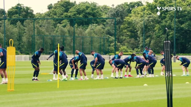 Nuno Espirito Santo takes charge of Spurs training